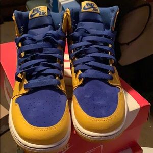 Air Jordan 1 Laney 1s